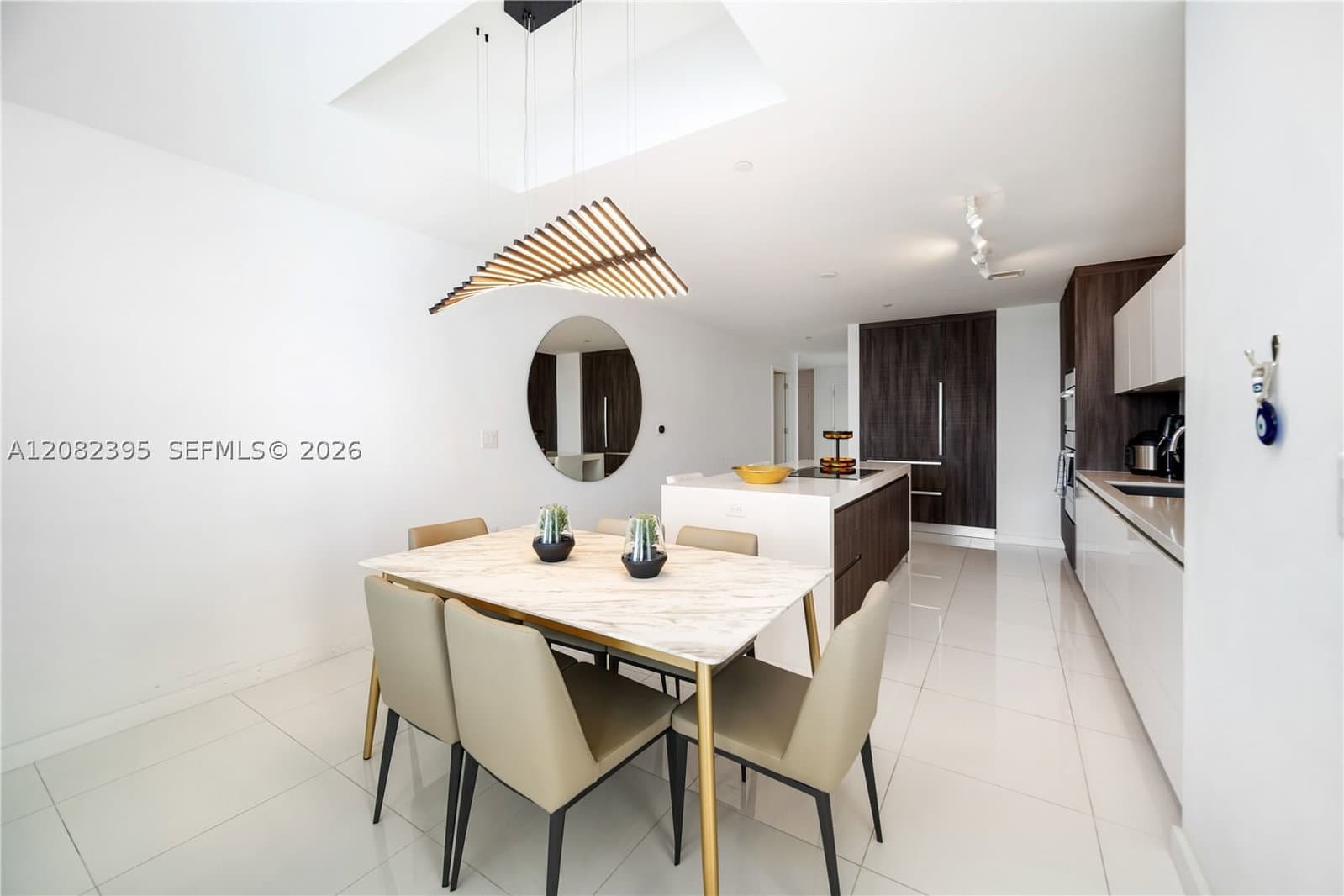 3-bedroom Condo — 851 1st Ave #2011, Miami, FL 33132