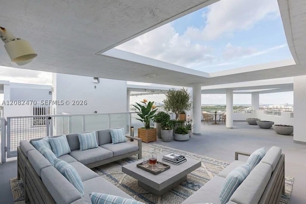 3+1 Condo — 6700 Indian Creek Dr #PH8, Miami Beach, FL 33141