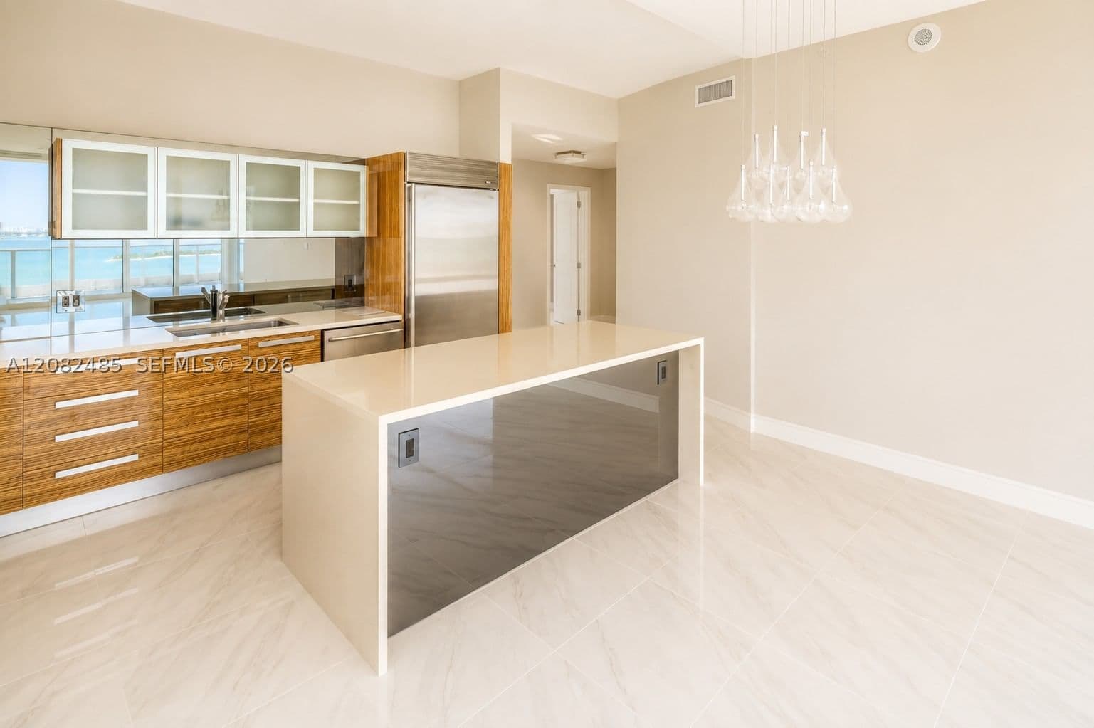 3-bedroom Condo — 2020 Bayshore Dr #1710, Miami, FL 33137