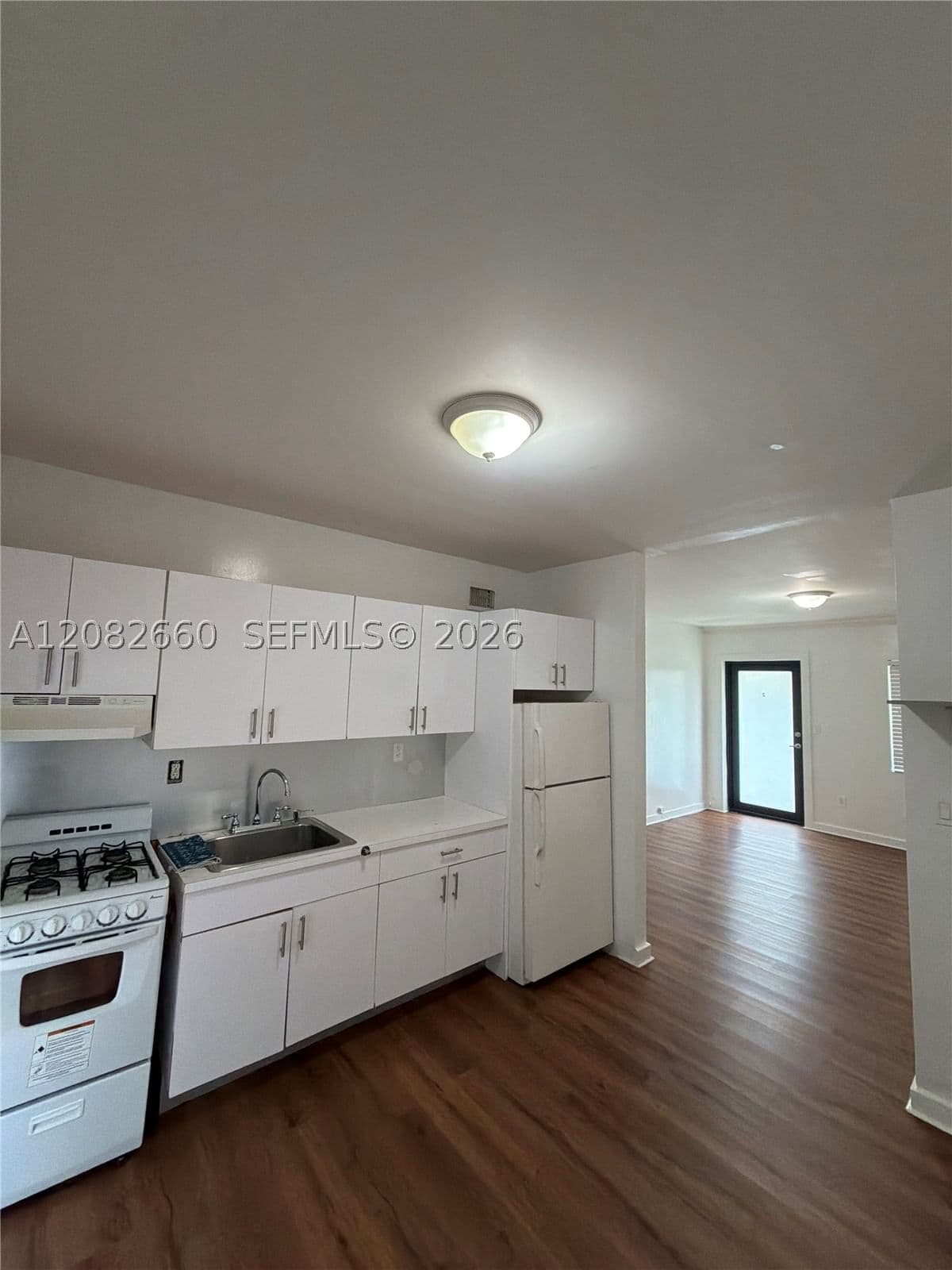 2-bedroom Apartment — 481 30th St #2, Miami, FL 33127