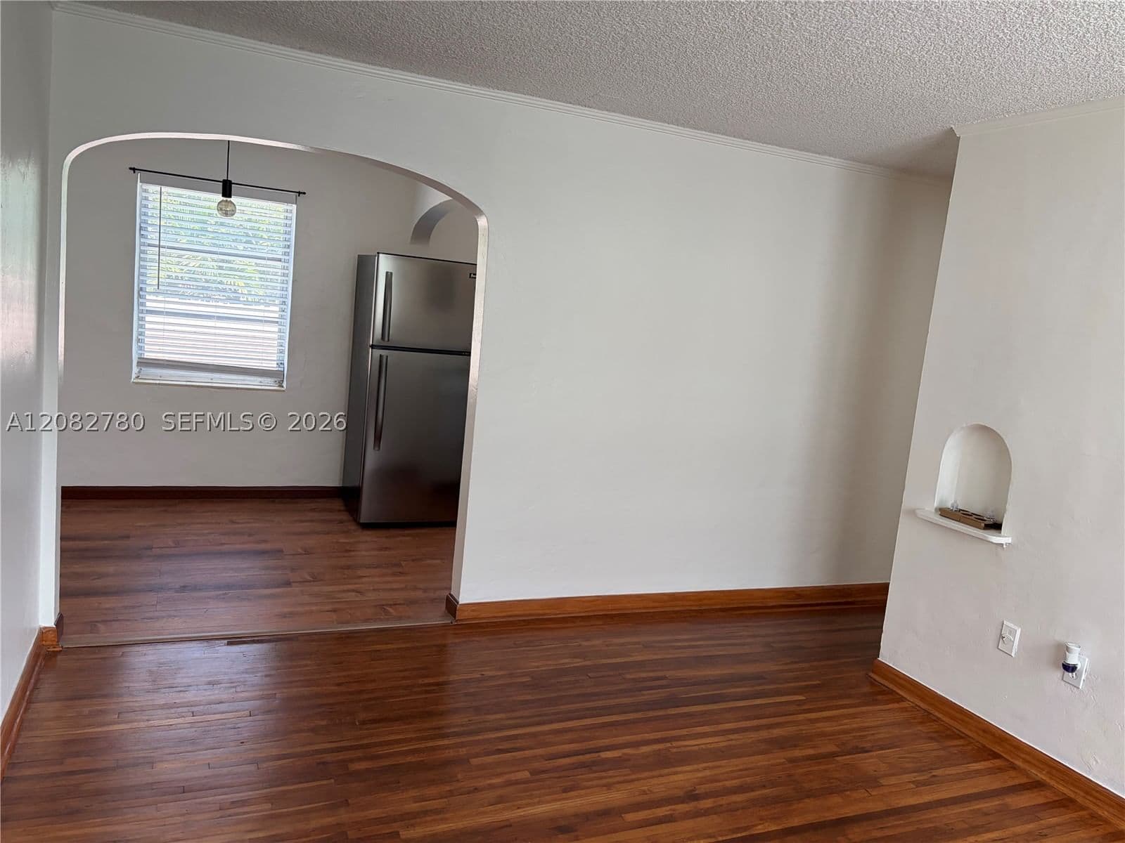 2-bedroom Condo — 16 Santillane Ave #4, Coral Gables, FL 33134