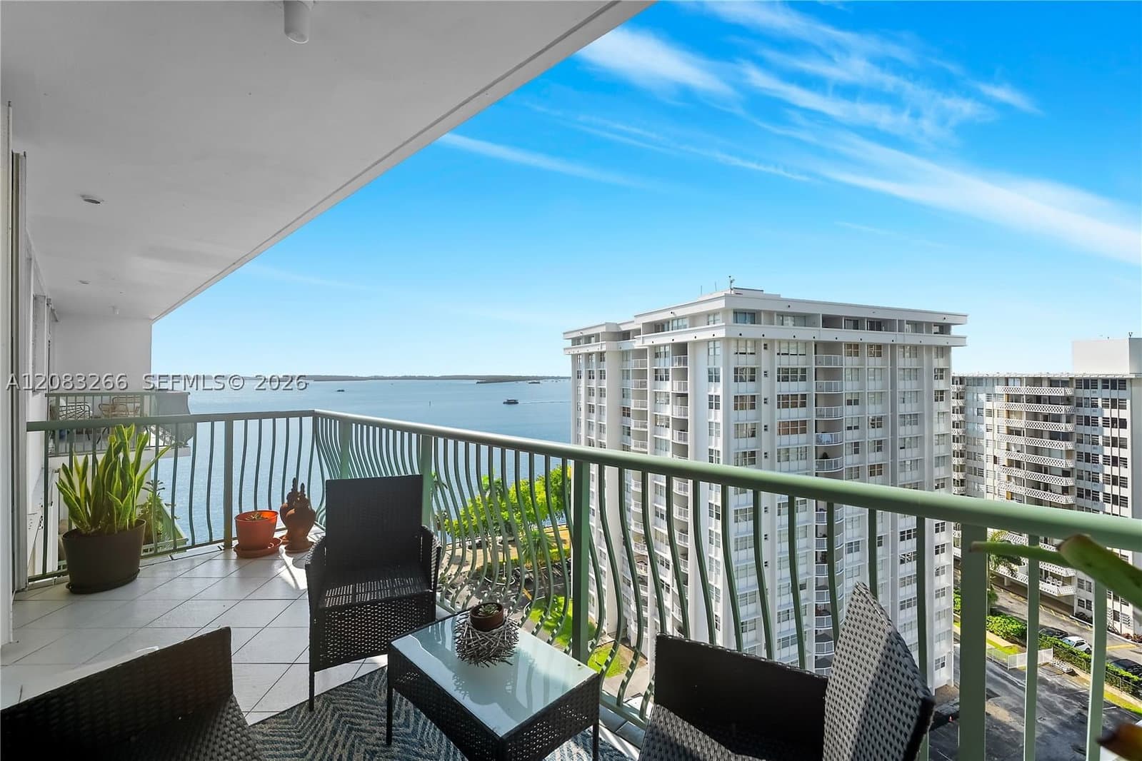 1+1 Condo — 1408 Brickell Bay Dr #1403, Miami, FL 33131