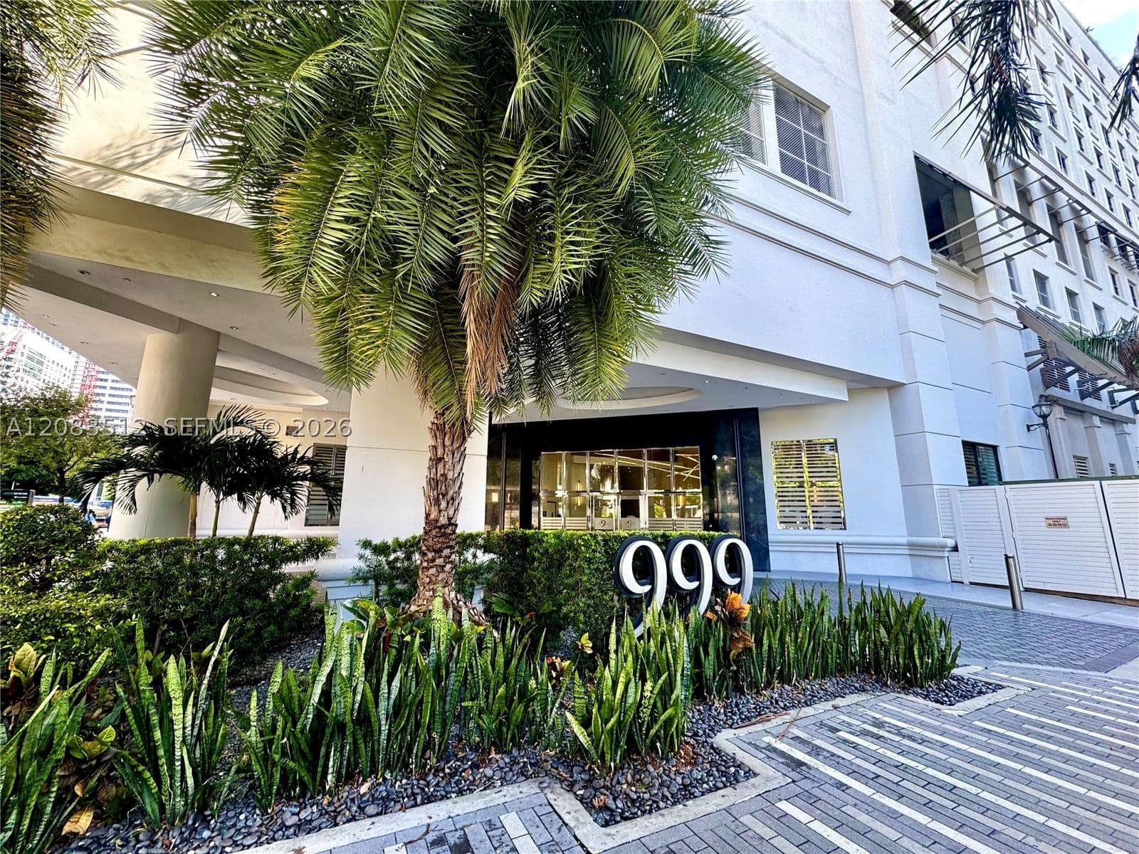 2-bedroom Condo — 999 1st Ave #2303, Miami, FL 33130