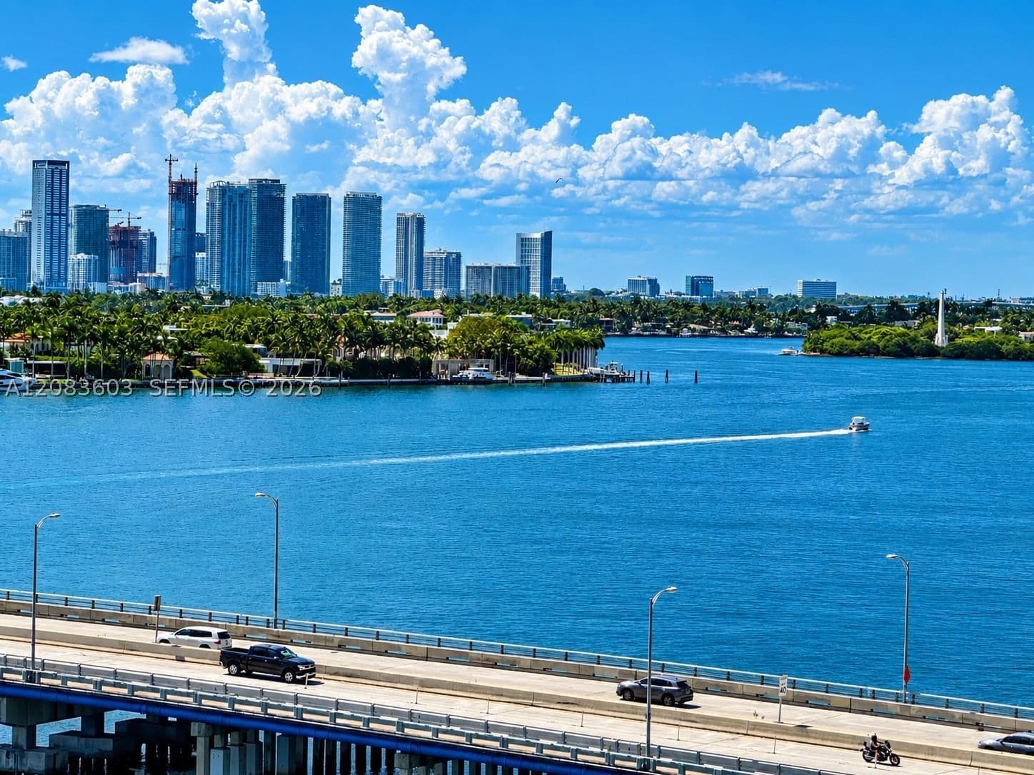 2+1 Condo — 400 Alton Rd #901, Miami Beach, FL 33139