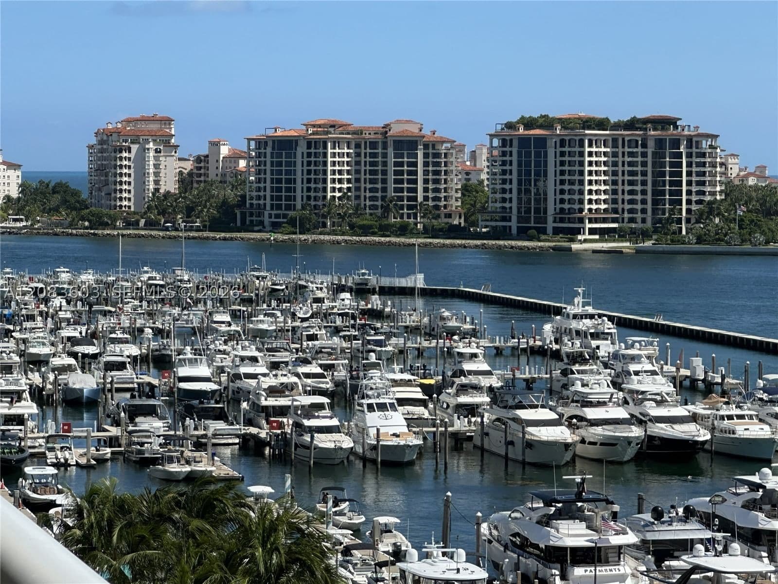 2+1 Condo — 400 Alton Rd #901, Miami Beach, FL 33139