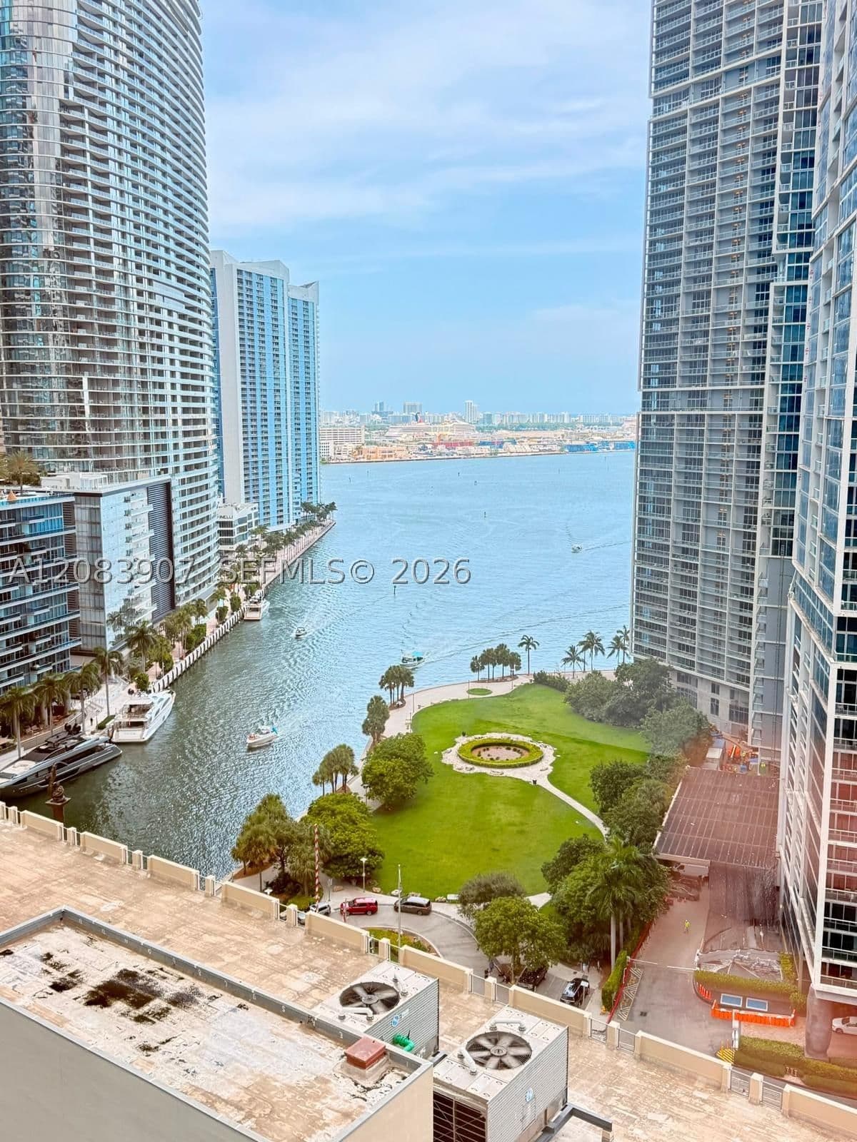 2+1 Condo — 77 5th St #2701, Miami, FL 33131