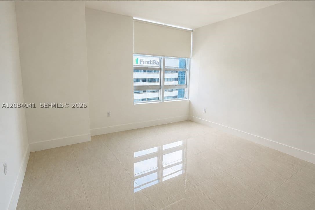 1+1 Condo — 951 Brickell Ave #1609, Miami, FL 33131