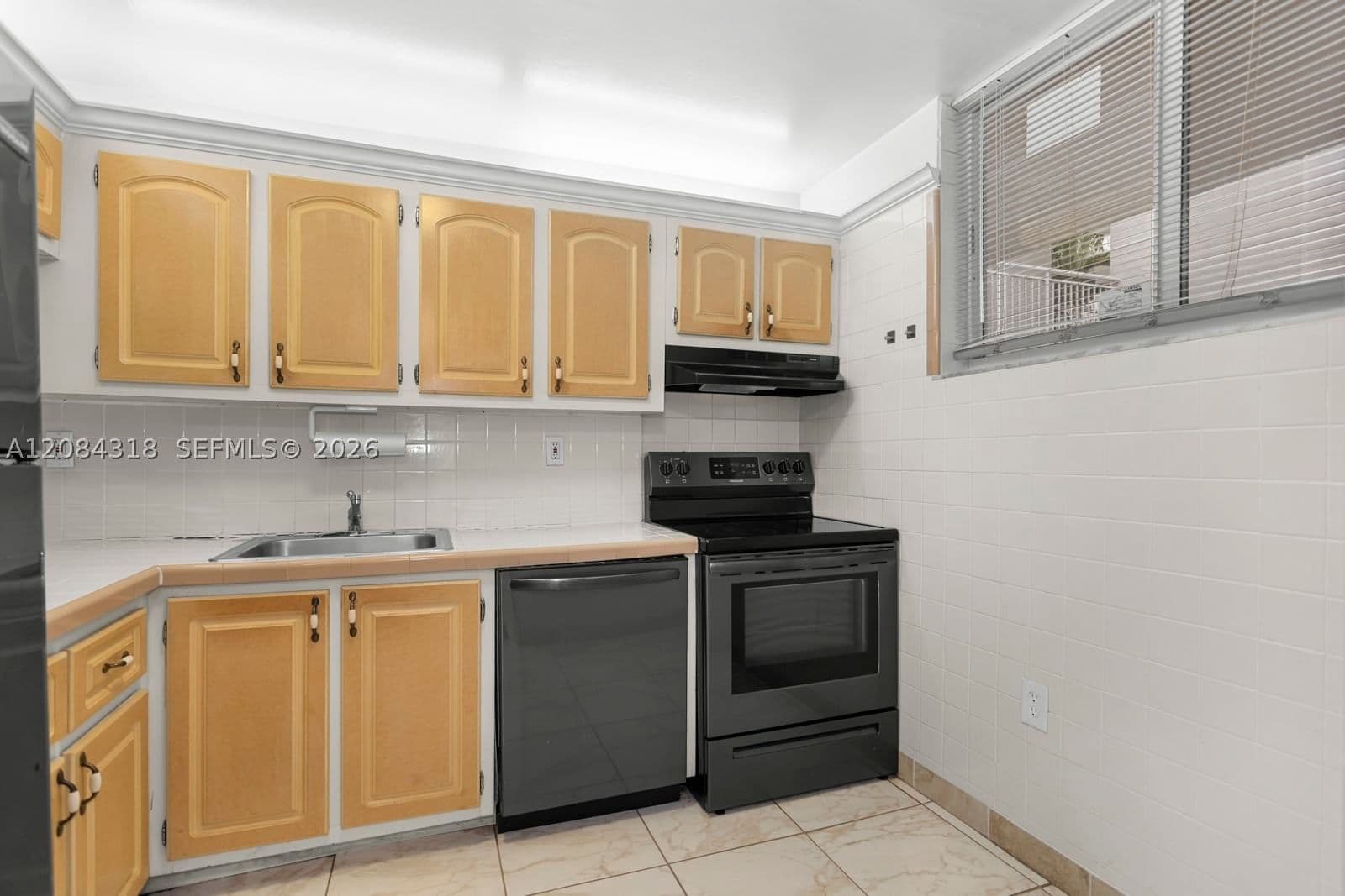 1+1 Condo — 1666 West Ave #211, Miami Beach, FL 33139