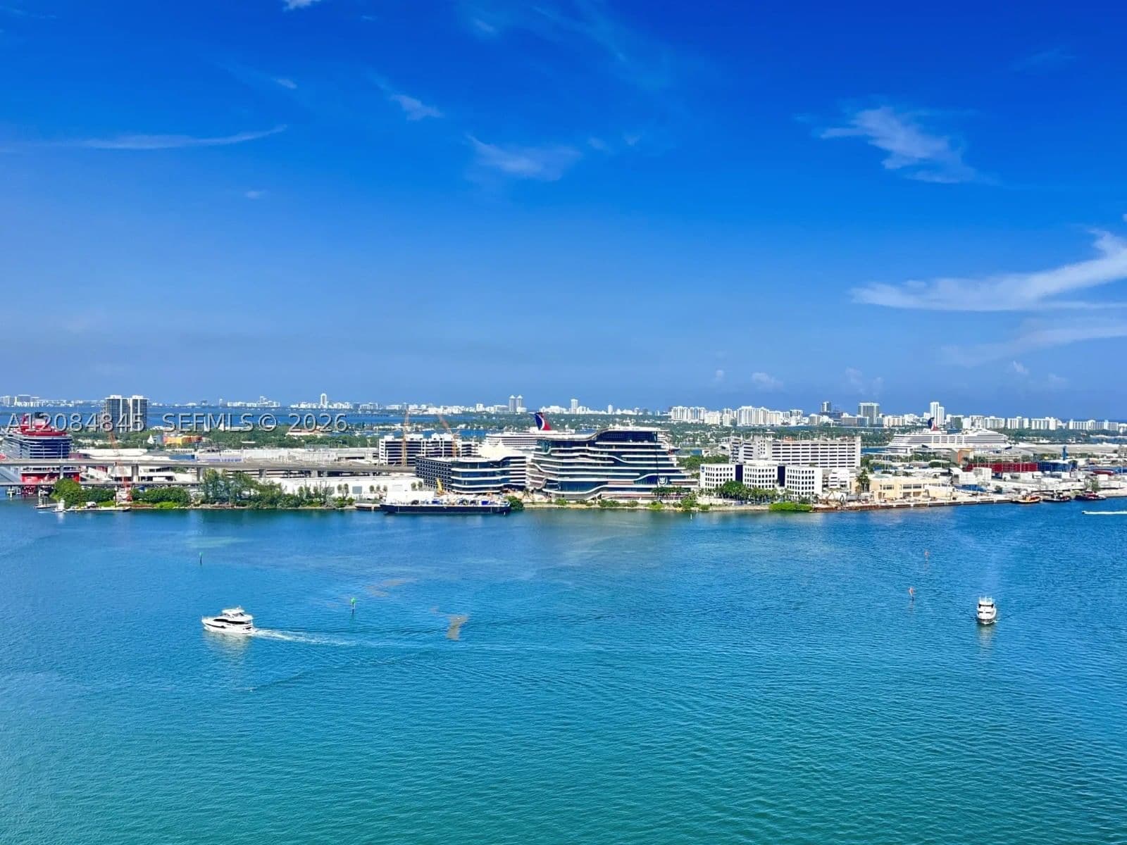 Condo — 335 Biscayne Blvd #2506, Miami, FL 33131