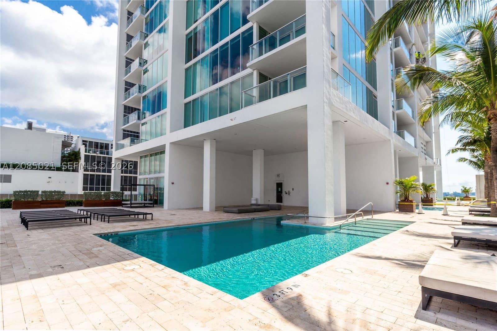 2+1 Condo — 1040 Biscayne Blvd #1806, Miami, FL 33132