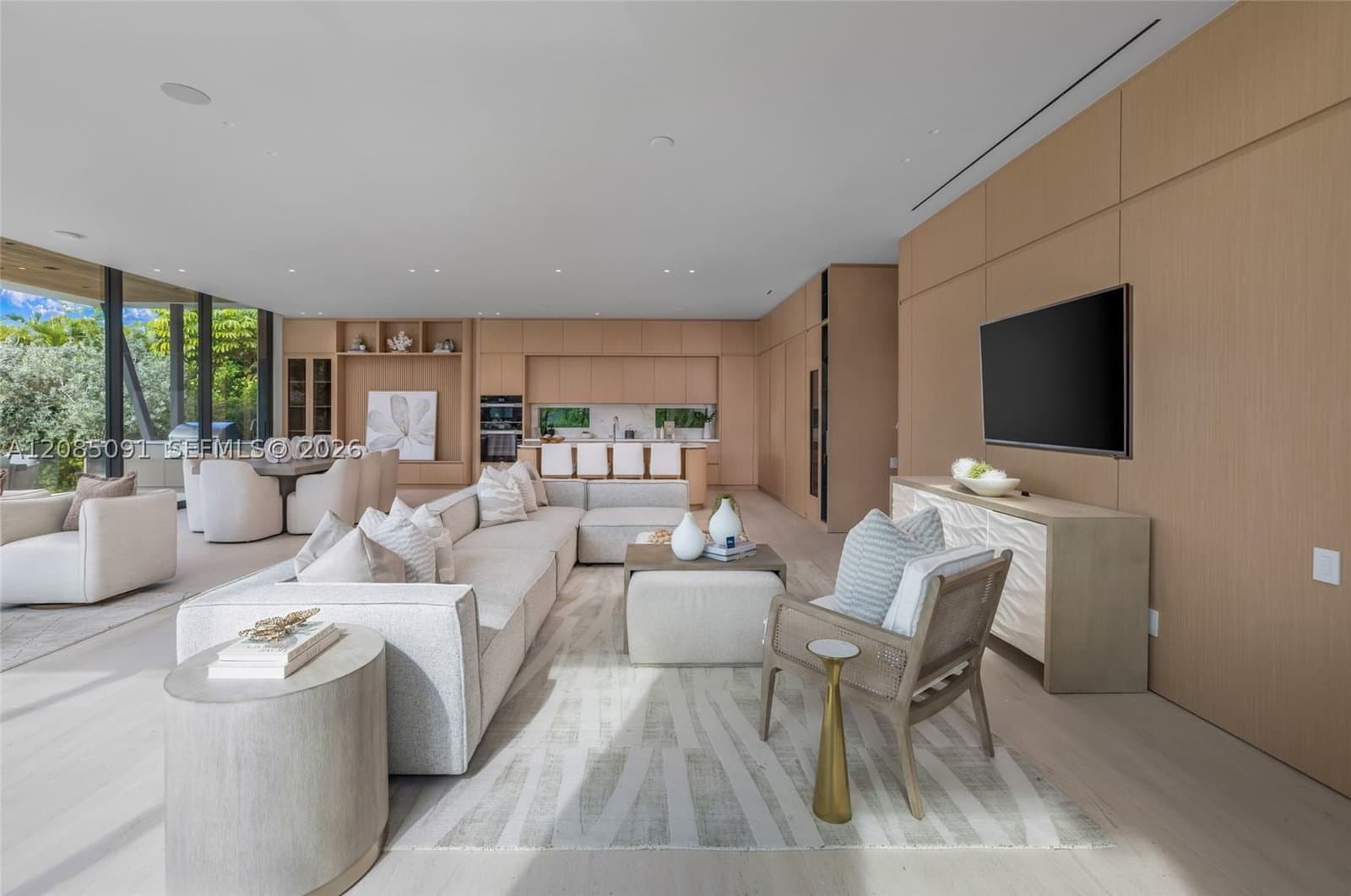 6+1 Müstakil ev — 4940 Cherokee Ave, Miami Beach, FL 33140
