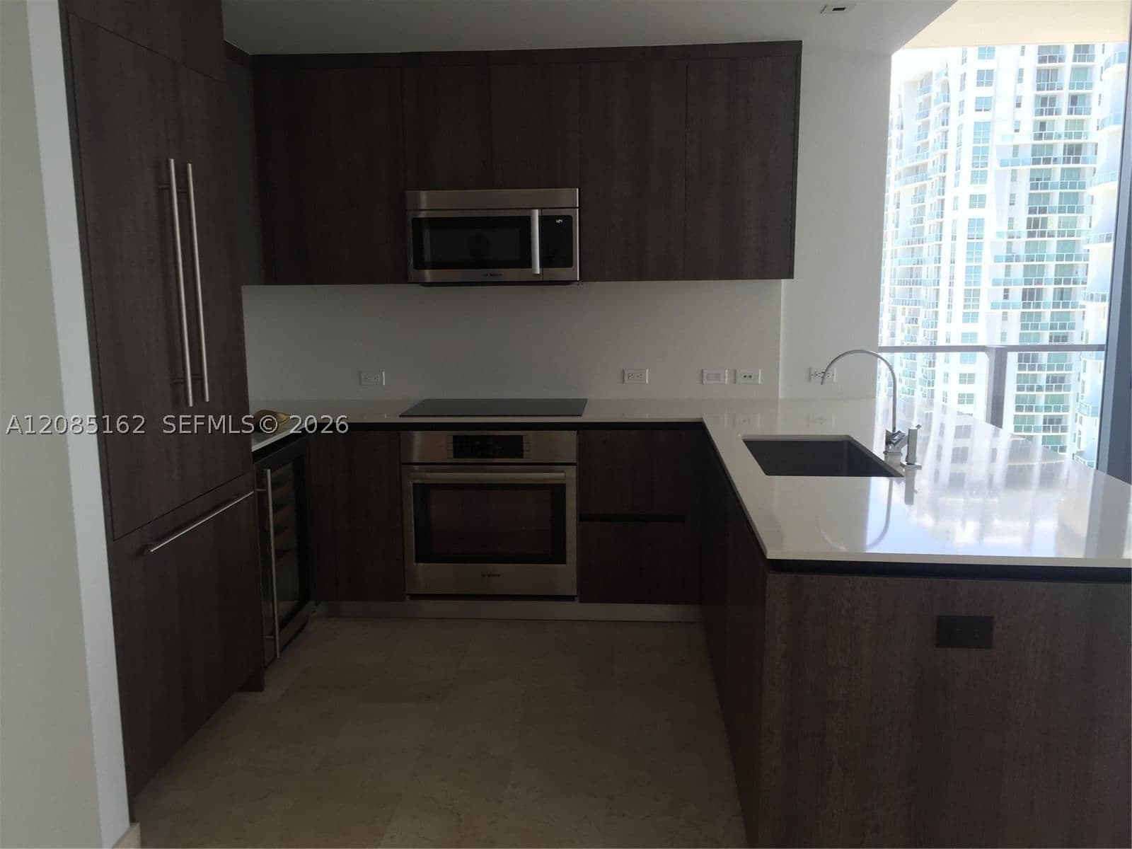2+1 Condo — 68 6th St #2202, Miami, FL 33131