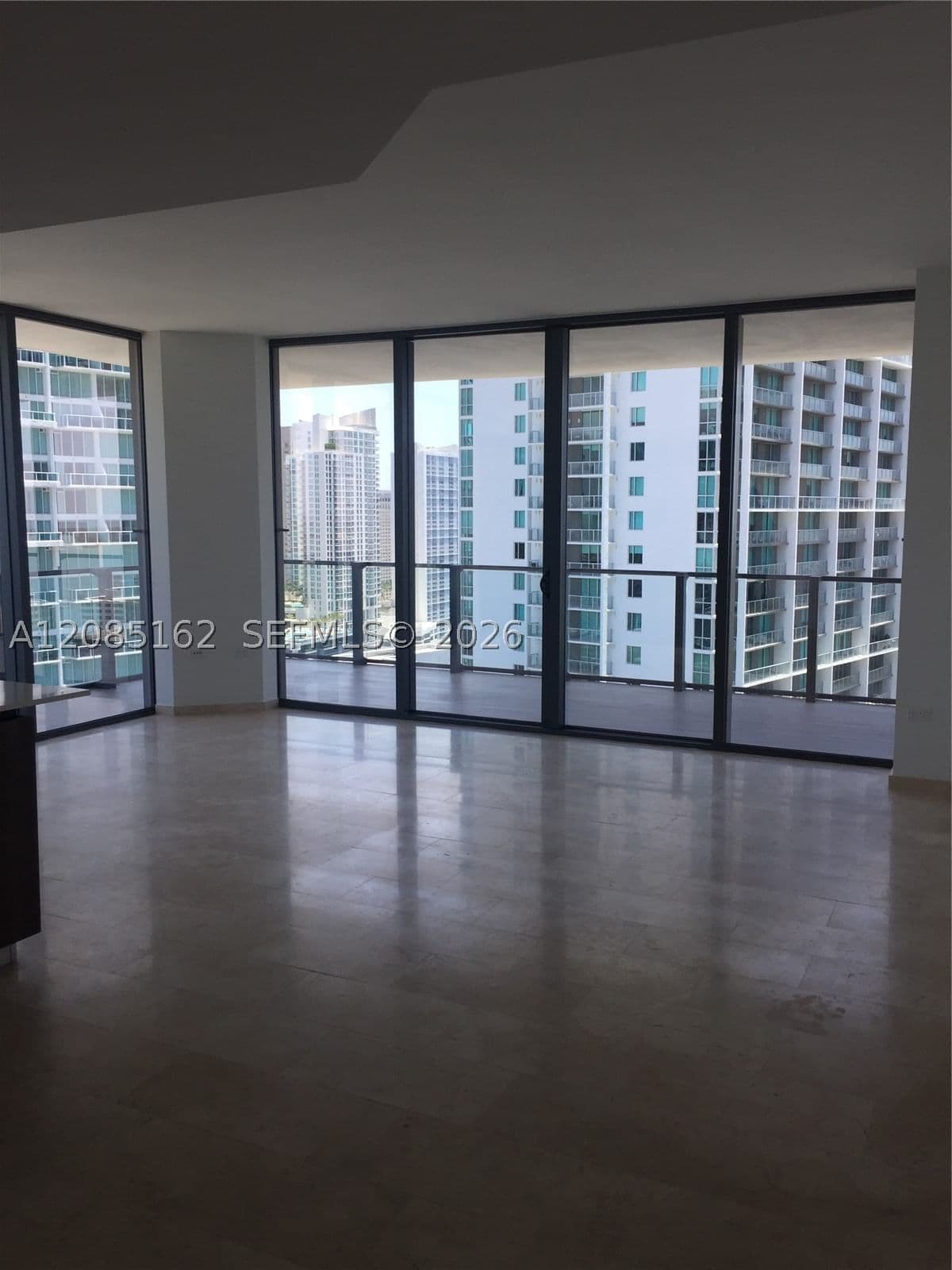 2+1 Condo — 68 6th St #2202, Miami, FL 33131