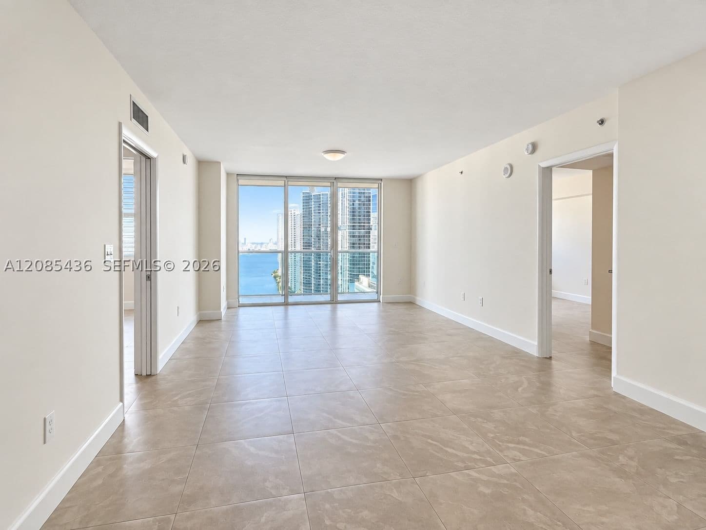 2+1 Condo — 31 5th St #2808, Miami, FL 33131