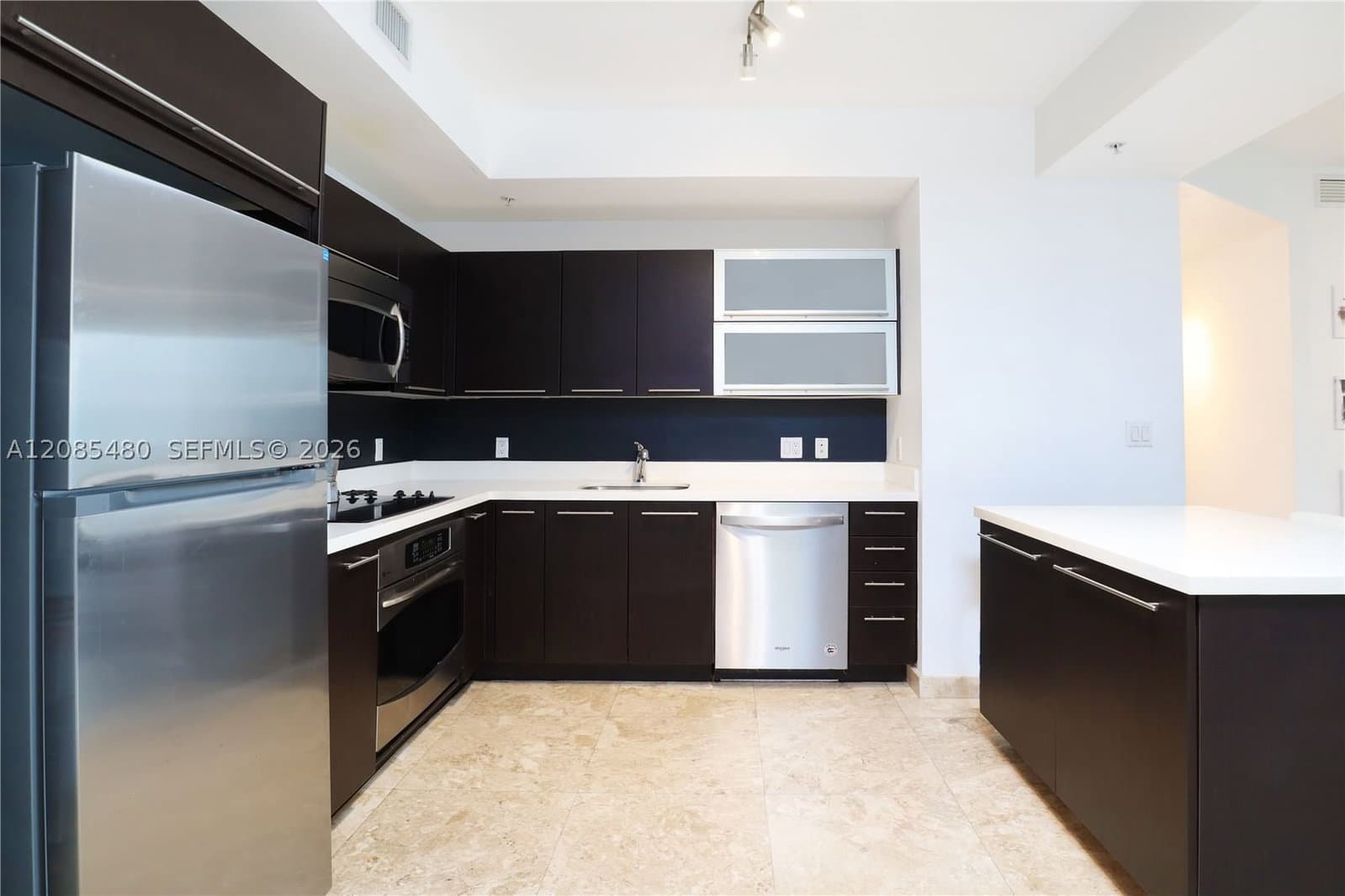 2+1 Condo — 90 3rd St #3002, Miami, FL 33130