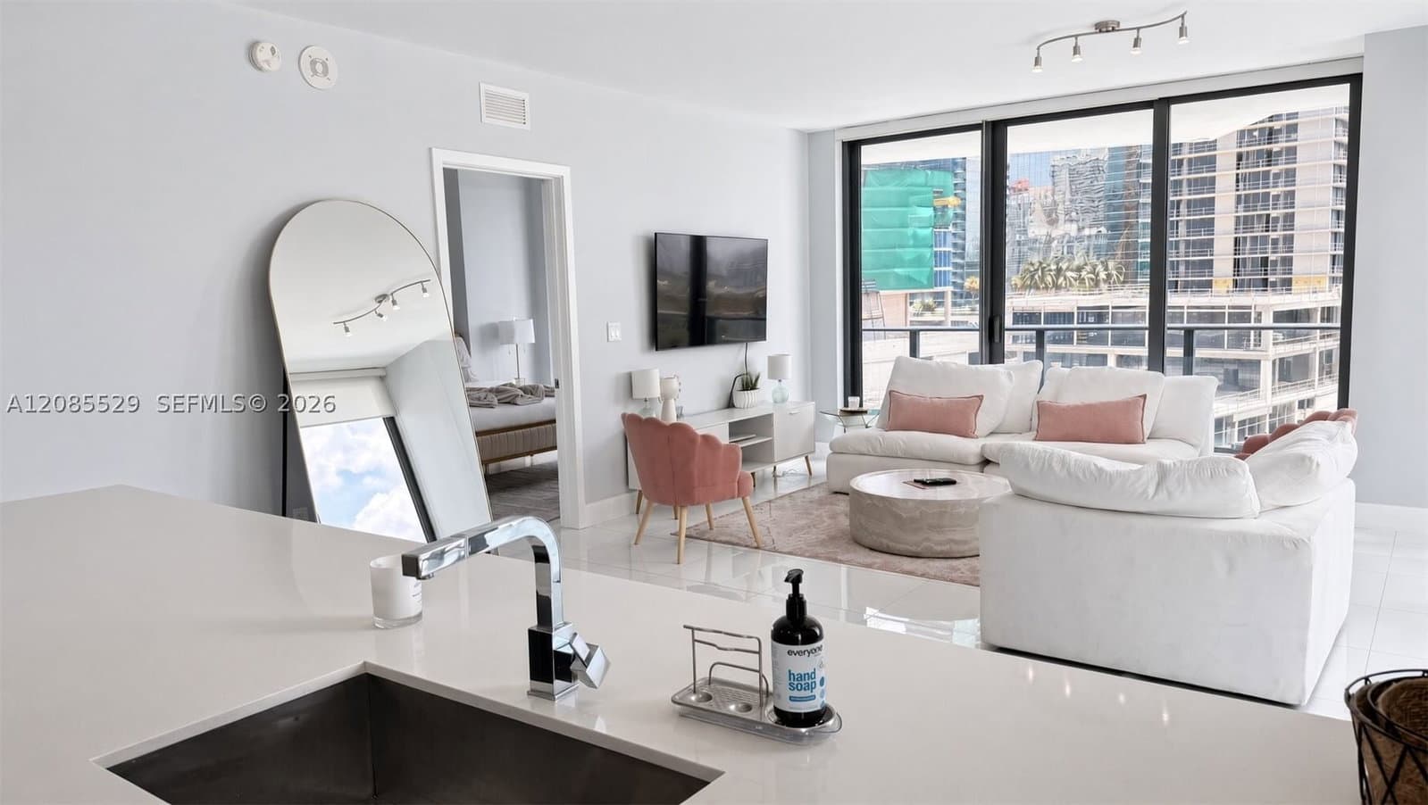 3-bedroom Condo — 1300 Miami Ave #1206, Miami, FL 33130