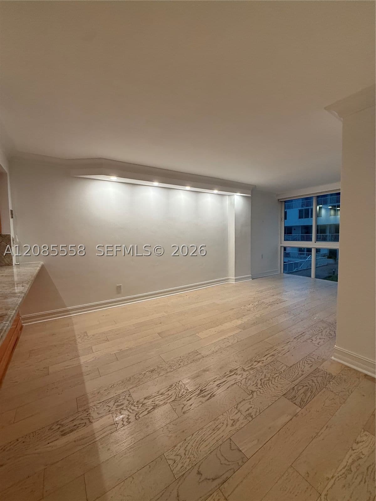 1-bedroom Condo — 5401 Collins Ave #210, Miami Beach, FL 33140
