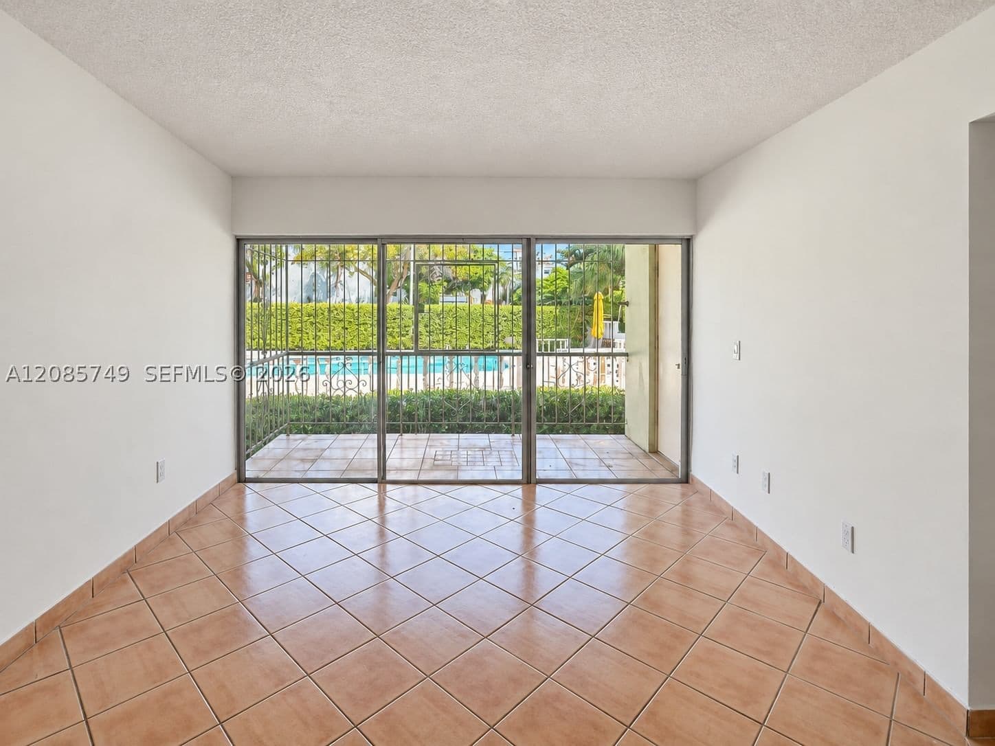 1-bedroom Condo — 520 38th St #11, Miami, FL 33137