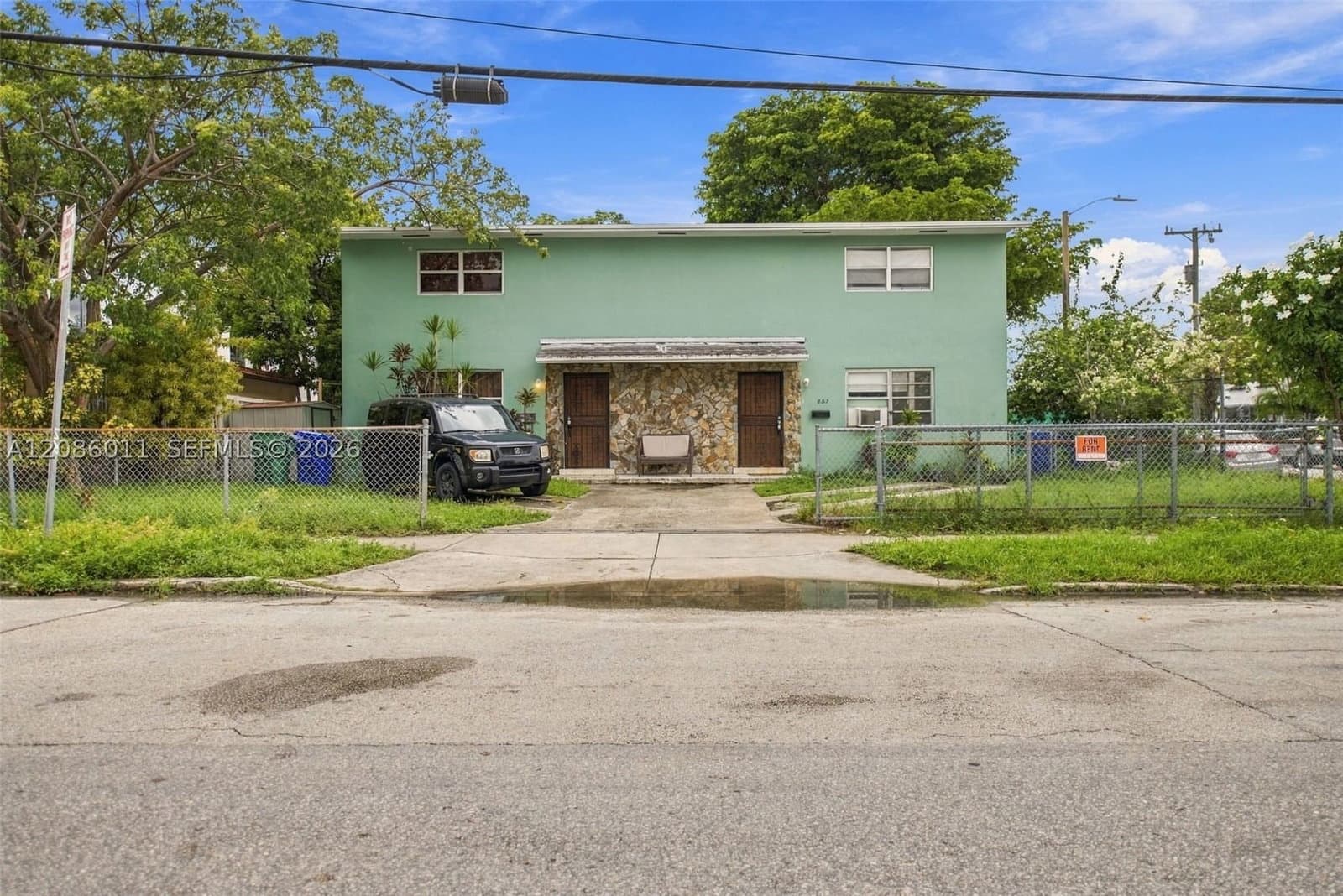 2+1 Müstakil ev — 882 2nd St, Miami, FL 33128