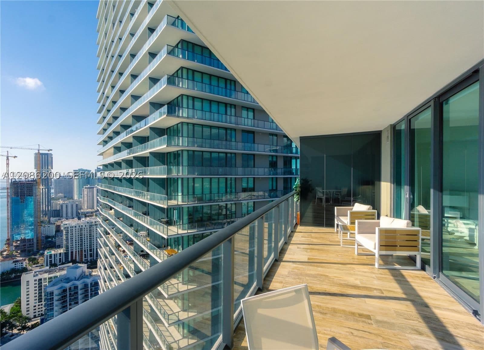 1-bedroom Apartment — 650 32nd St #4402, Miami, FL 33137