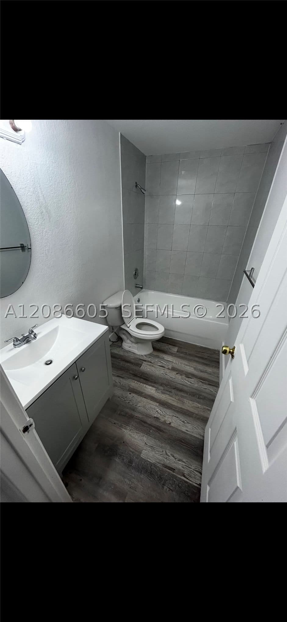 4+1 Townhouse — 50 166th St, Miami, FL 33169