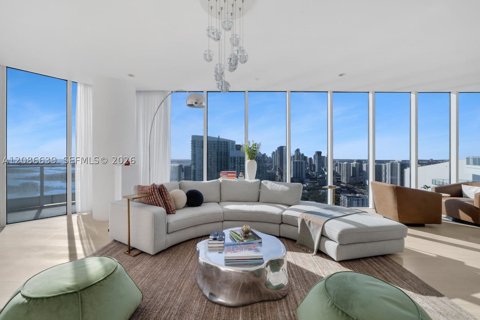 4+1 Condo — 2020 Bayshore Dr #PH4302, Miami, FL 33137