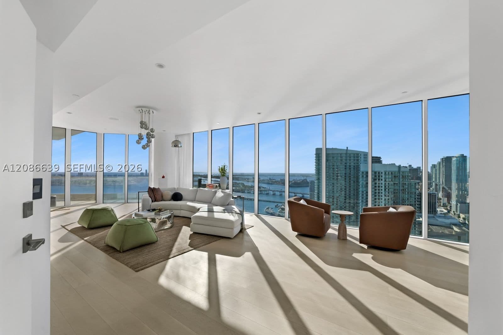4+1 Condo — 2020 Bayshore Dr #PH4302, Miami, FL 33137