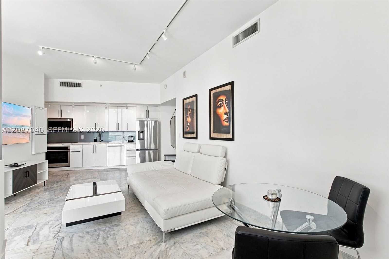 2+1 Condo — 92 3rd St #5106, Miami, FL 33130