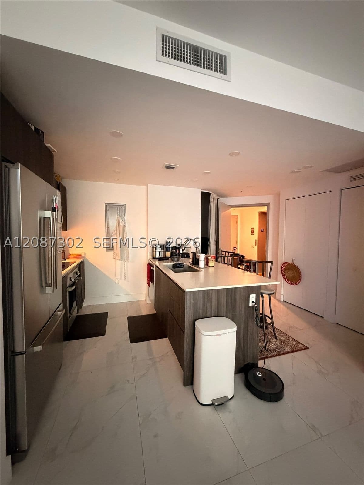 2-bedroom Condo — Miami, FL 33132