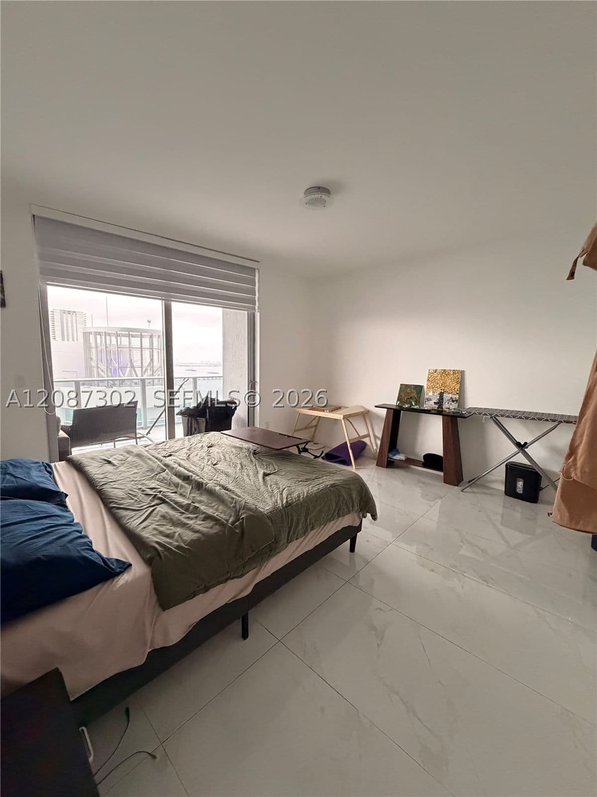 2-bedroom Condo — Miami, FL 33132