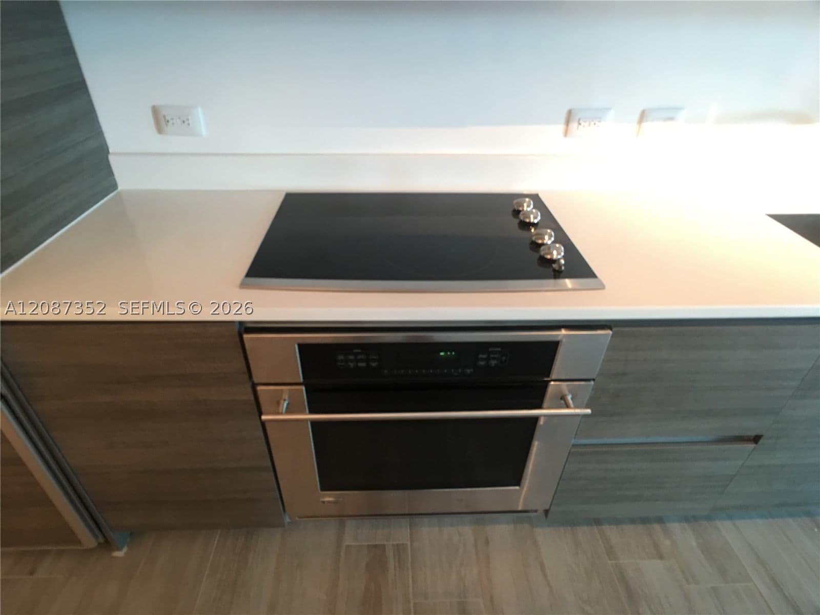 Condo — 1100 Miami Ave #1105, Miami, FL 33130