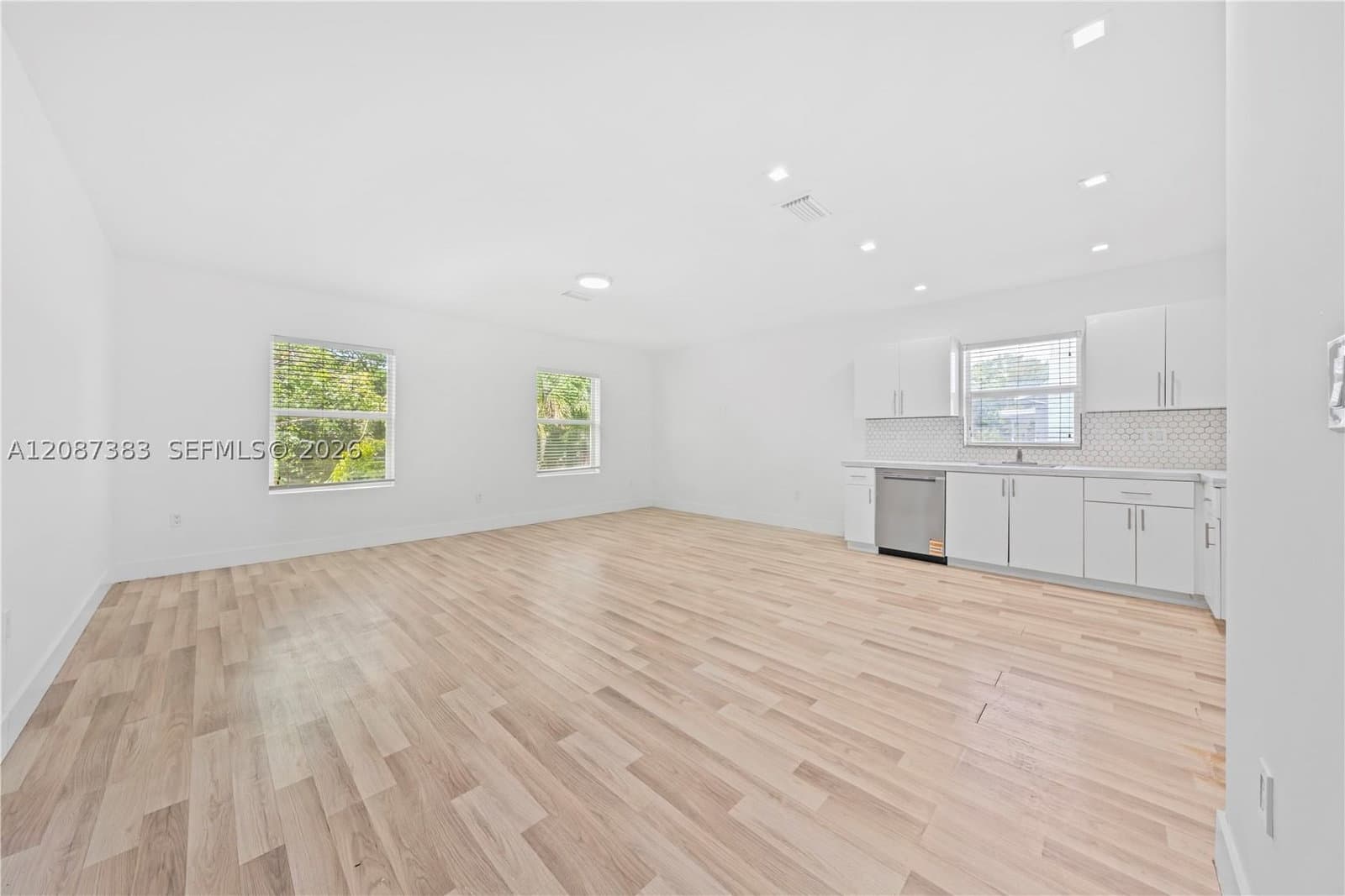 3+1 Mülk — 1020 29th Ter #1, Miami, FL 33127