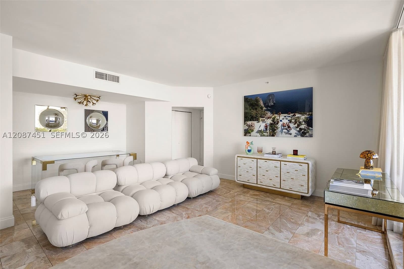 2+1 Condo — 1330 West Ave #811, Miami Beach, FL 33139