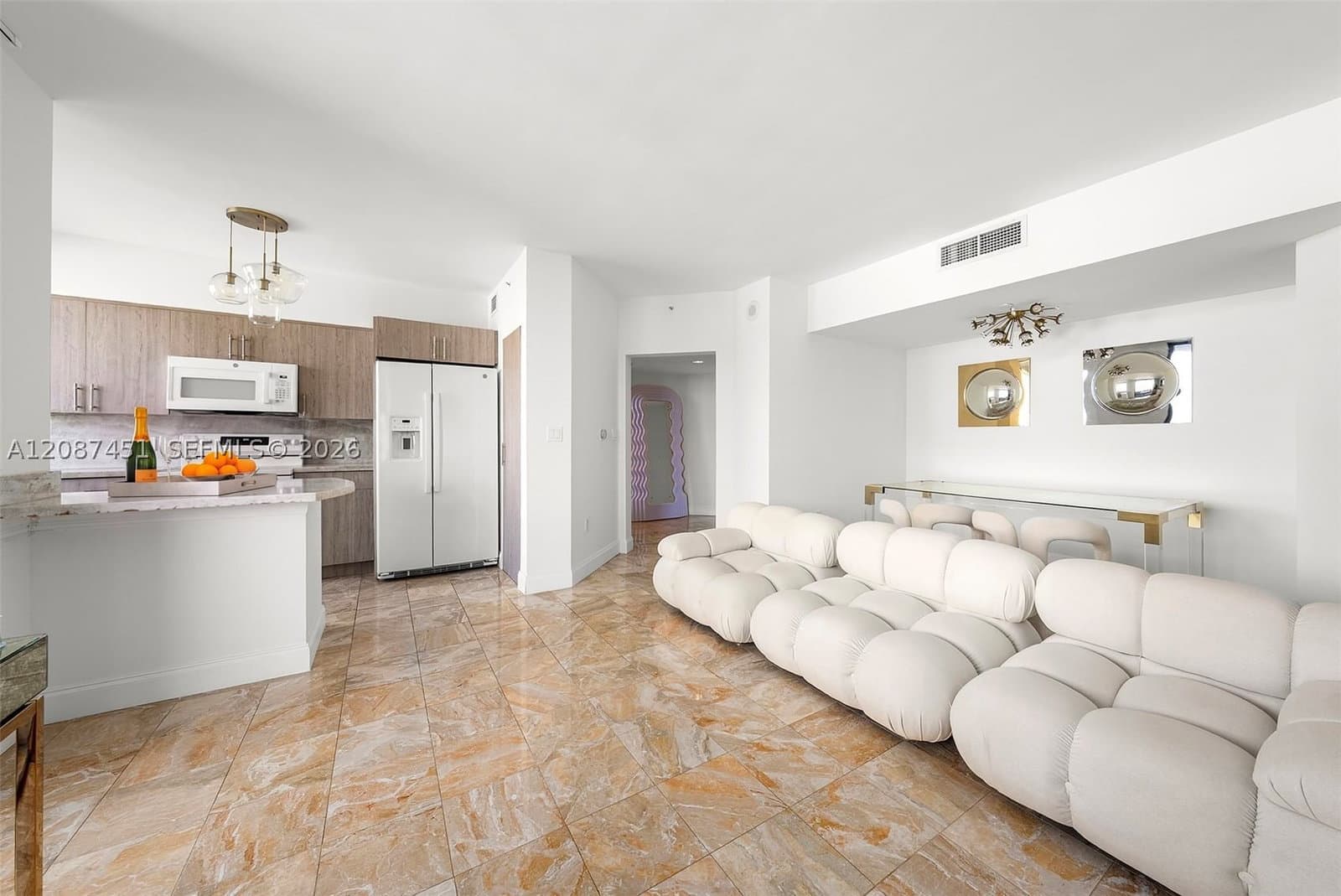 2+1 Condo — 1330 West Ave #811, Miami Beach, FL 33139