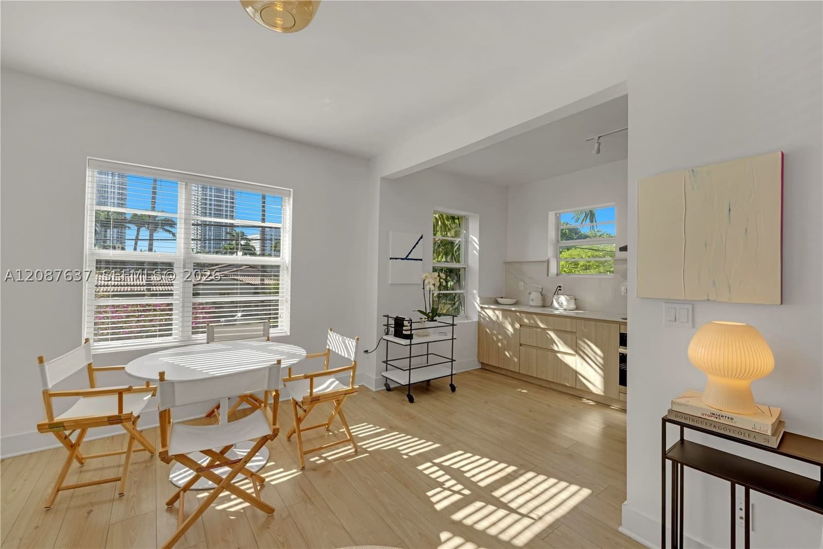 1+1 Condo — 4812 Pine Tree Dr #209, Miami Beach, FL 33140