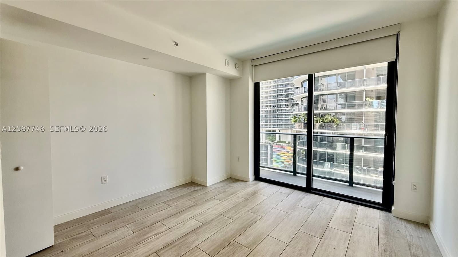 1+1 Daire — 55 9th St #1402, Miami, FL 33130