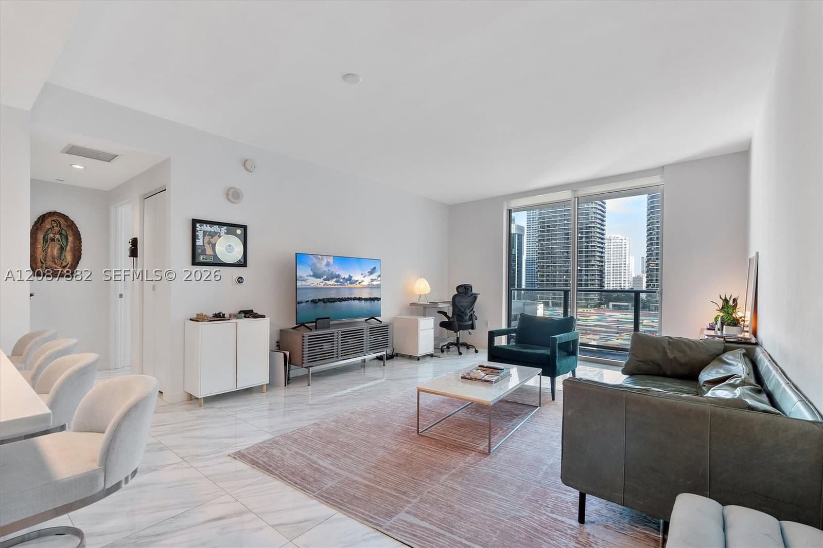 1+1 Condo — 1100 Miami Ave #1609, Miami, FL 33130