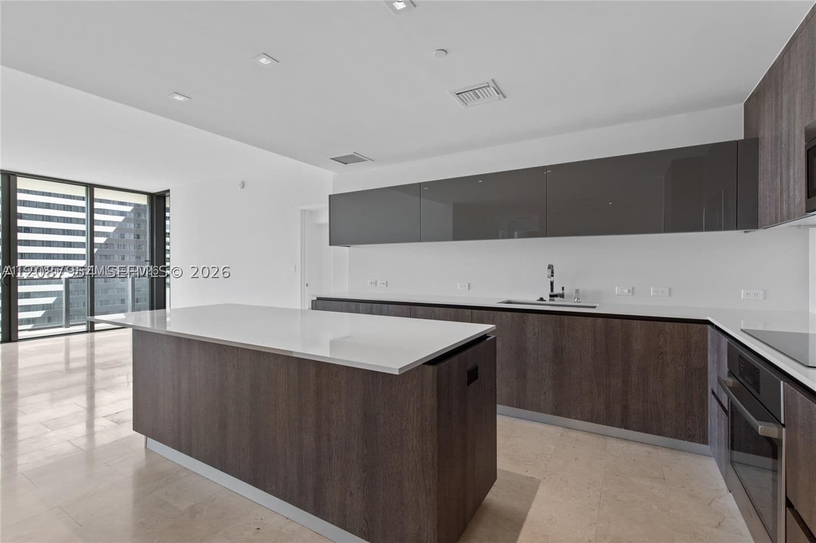 3+1 Condo — 88 7th St #904, Miami, FL 33130