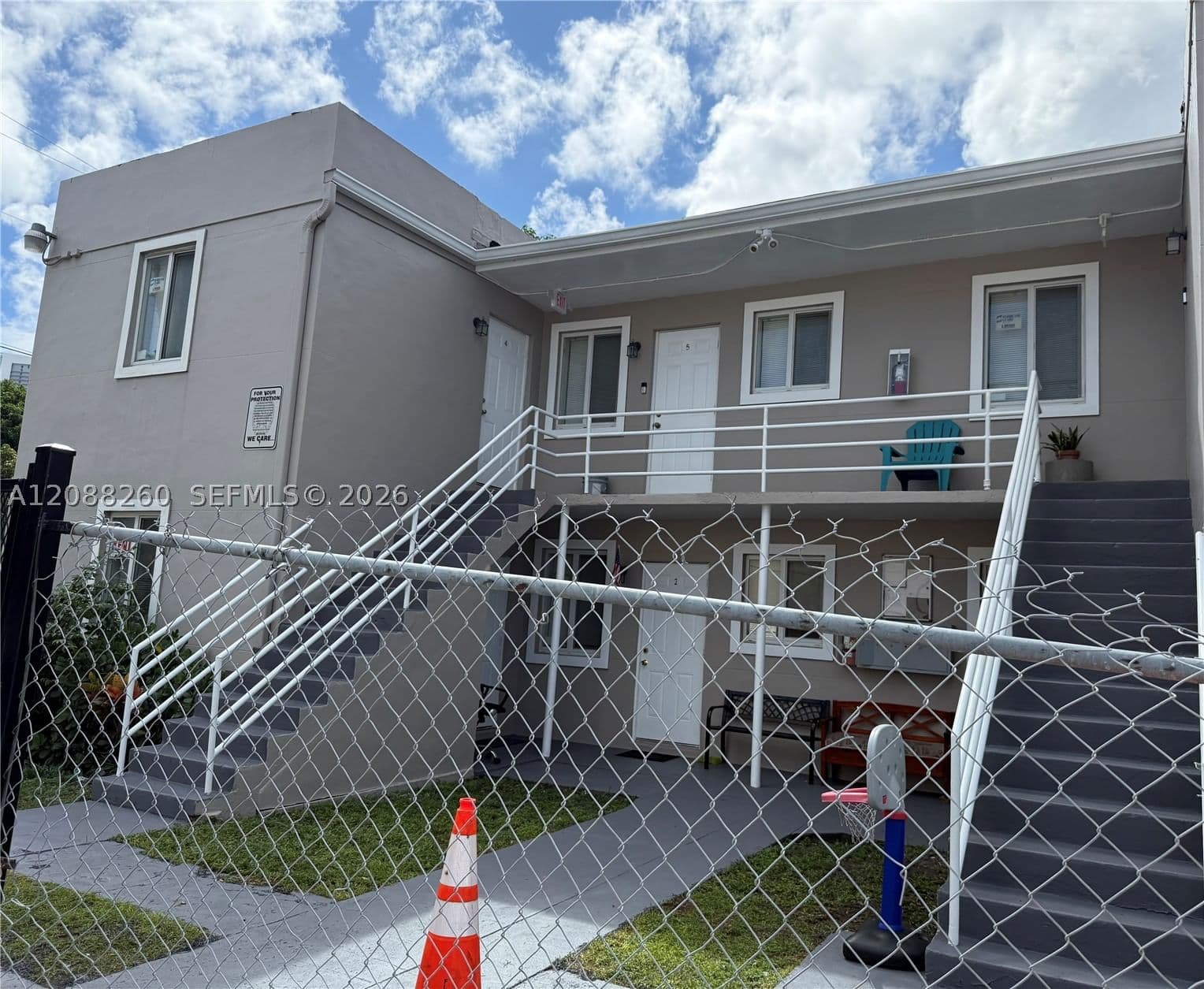 1+1 Mülk — 172 12th St #1, Miami, FL 33136