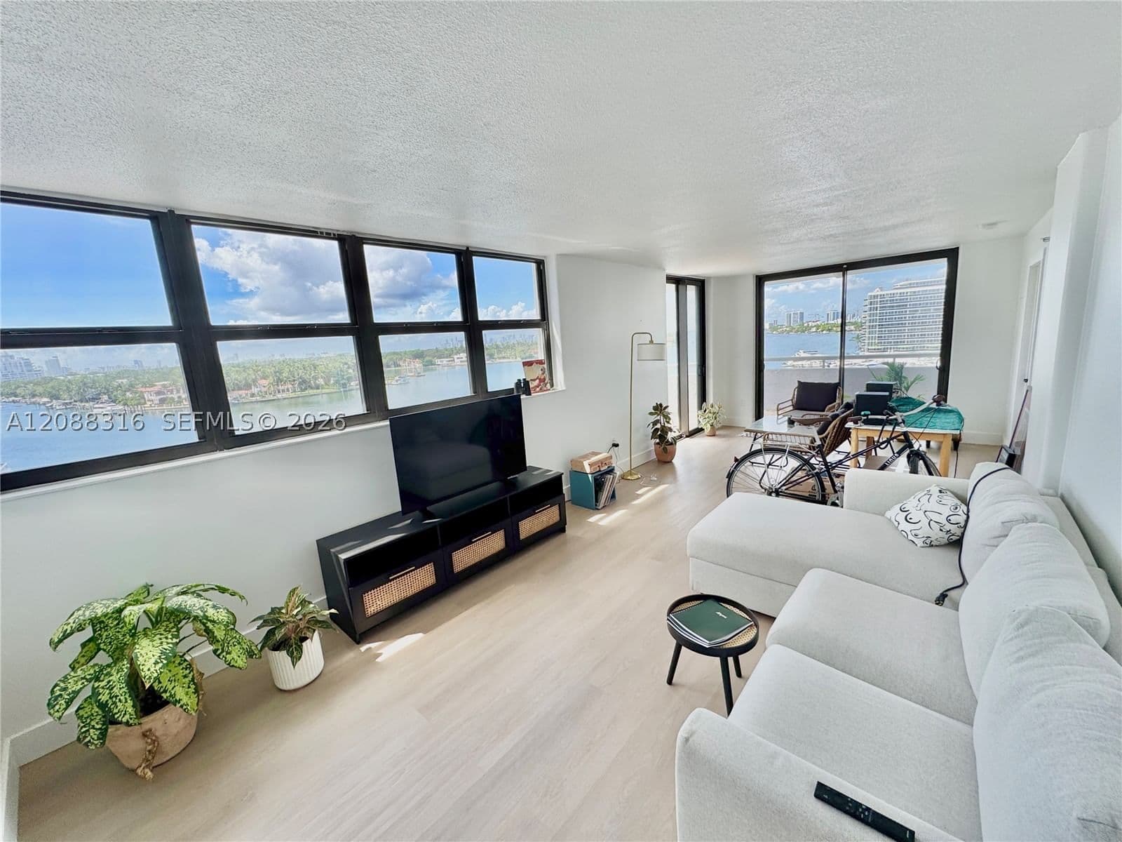 2+1 Condo — 6830 Indian Creek Dr #7E, Miami Beach, FL 33141