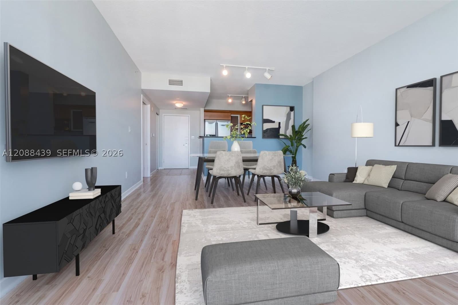 1+1 Condo — 335 Biscayne Blvd #3904, Miami, FL 33131