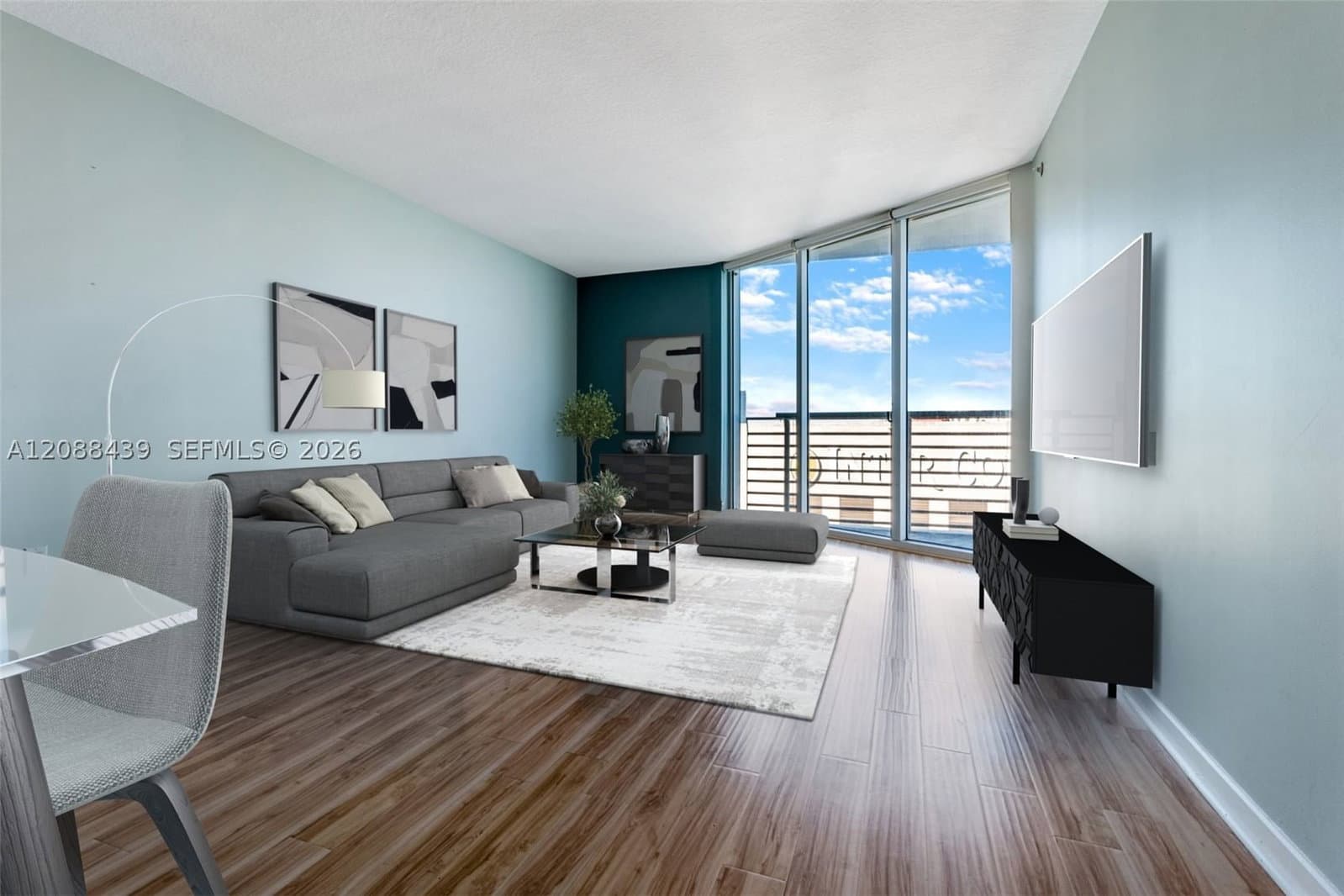 1+1 Condo — 335 Biscayne Blvd #3904, Miami, FL 33131