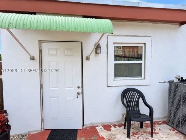 3-bedroom Property — Miami, FL 33167