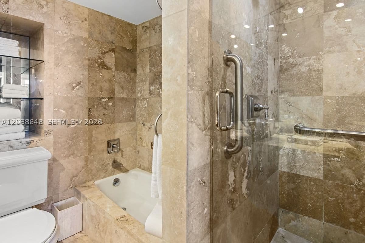 2+1 Condo — 100 LINCOLN RD #748, Miami Beach, FL 33139