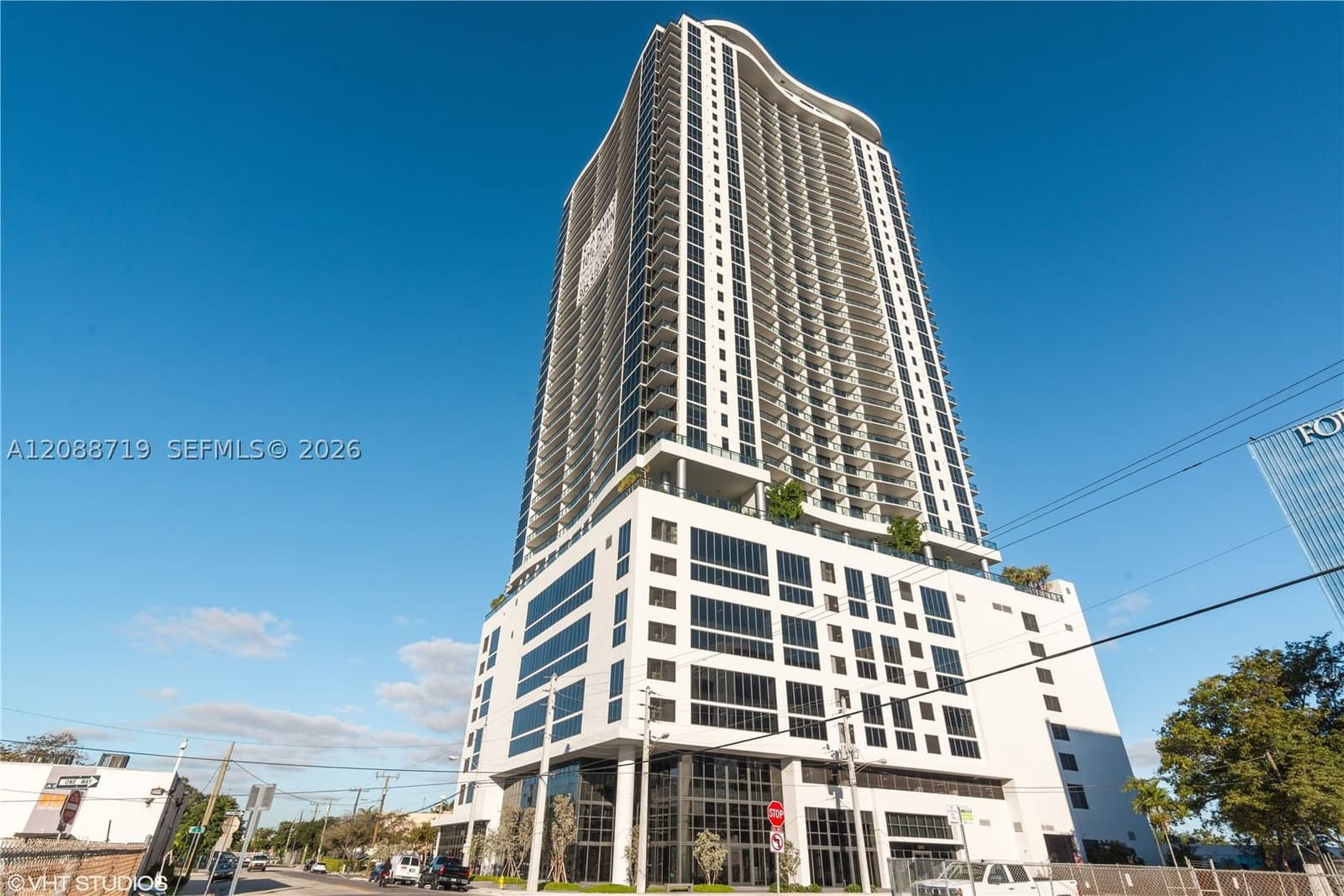 2+1 Condo — 1600 1st Ave #2016, Miami, FL 33132