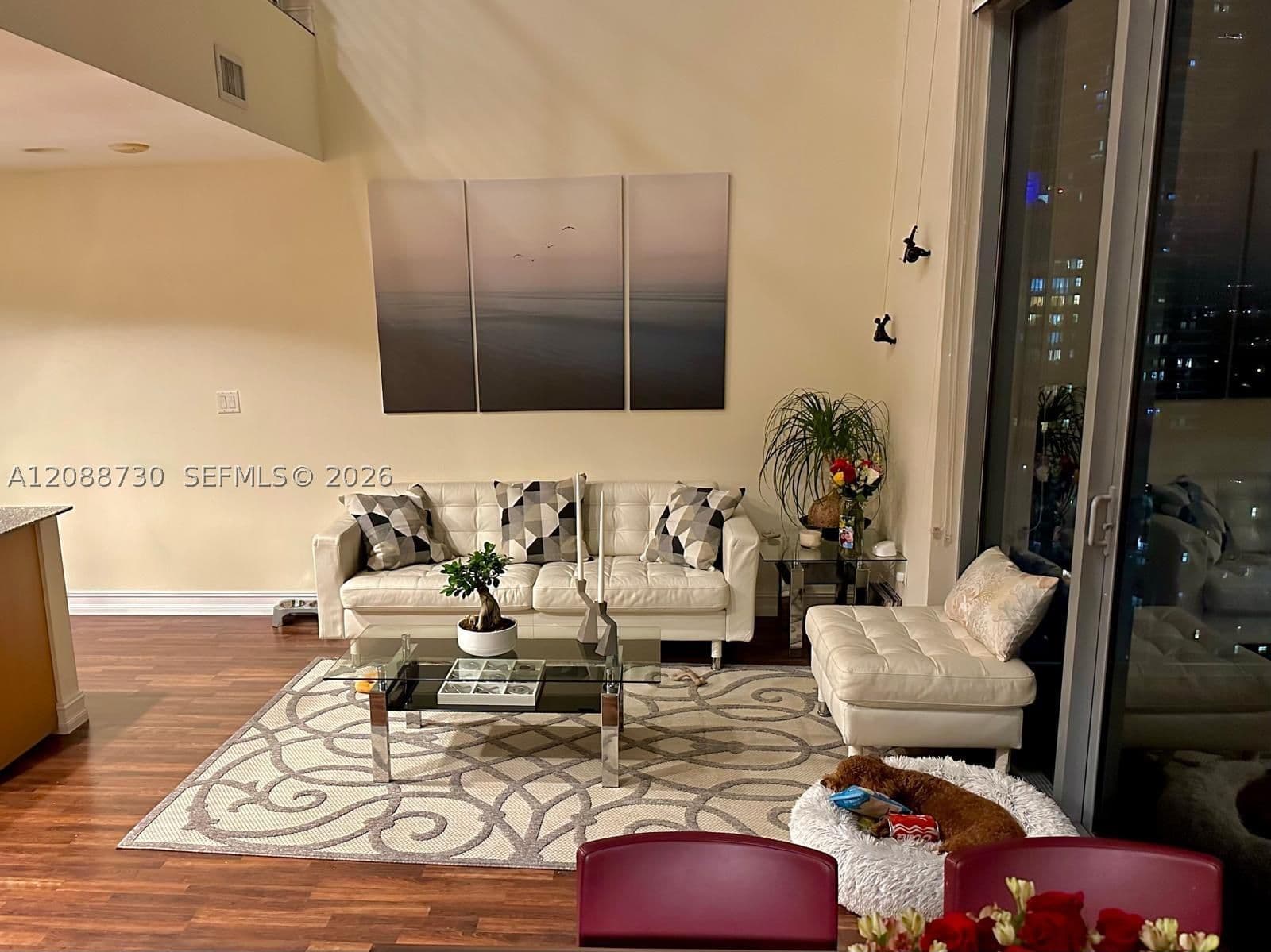 1+1 Condo — 1050 Brickell Ave #3216, Miami, FL 33131