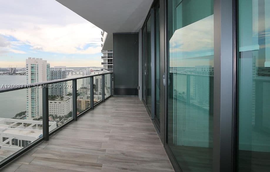 2-bedroom Condo — 460 28th St #2803, Miami, FL 33137