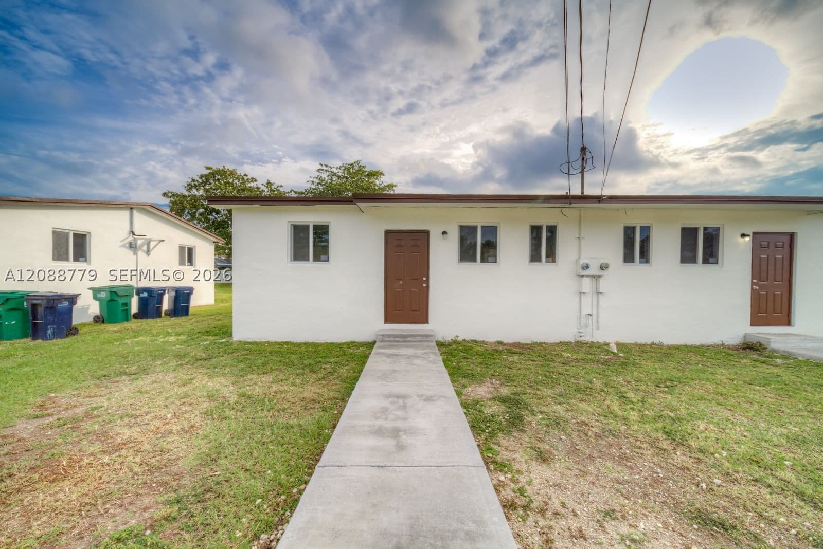 3-bedroom Townhouse — 17727 103rd Ave #17727, Miami, FL 33157