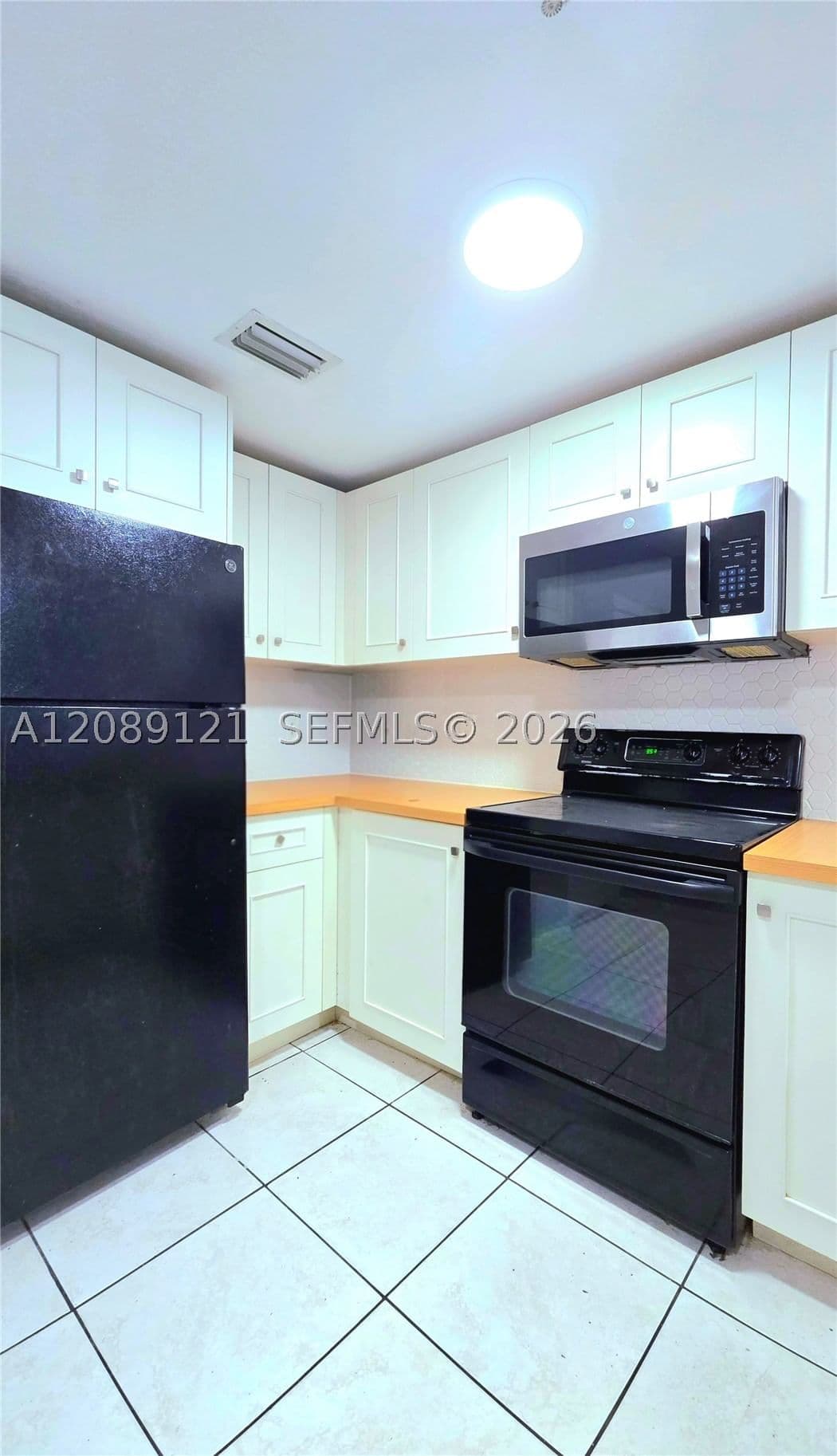 2+1 Condo — 328 12th Ave #12, Miami, FL 33128