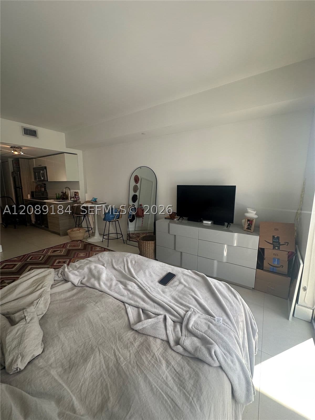 Condo — 1300 Brickell Bay Dr #2213, Miami, FL 33131